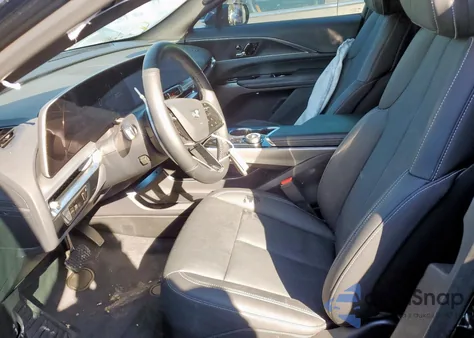 2025 Cadillac Lyriq Sport z USA, uszkodzony, nr VIN 1GYKPURL7SZ311930